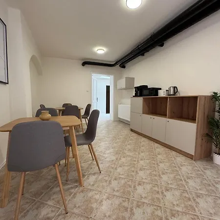 Katalinkert Apartman 1 Gyor Exterior photo